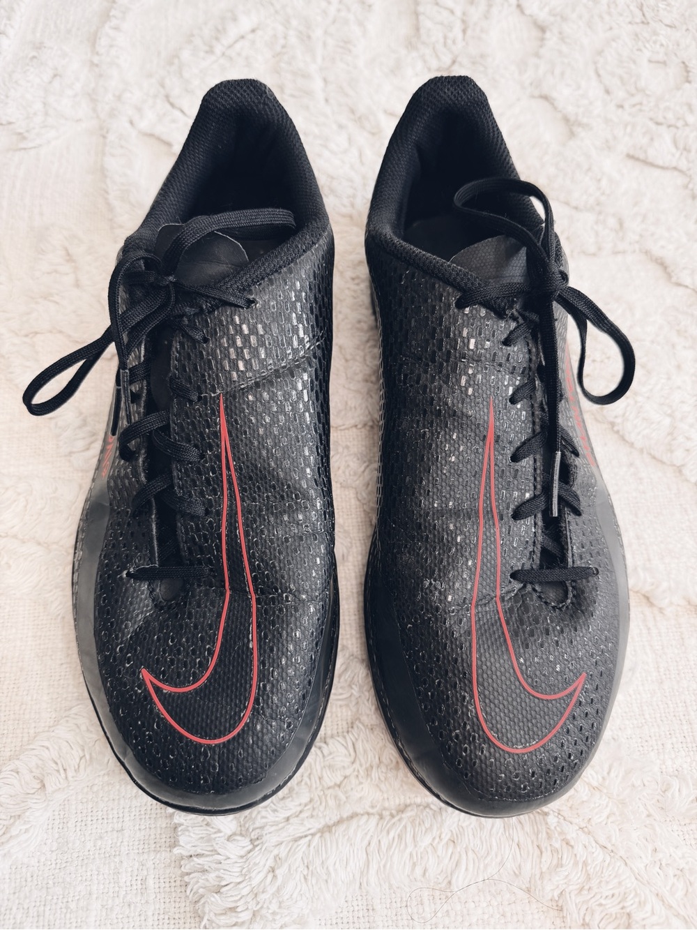 Nike Phantom GT Academy IC Black Red Indoor Soccer Shoes Men’s 6.5